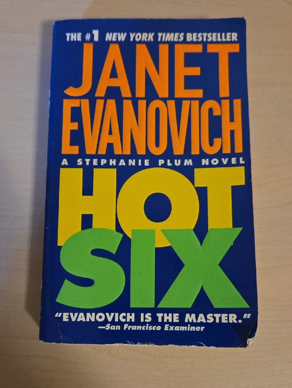 Hot Six by Janet Evanovich